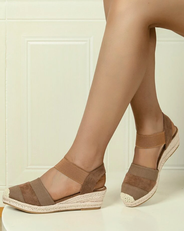 Chaussures À Talons Hauts - P 29