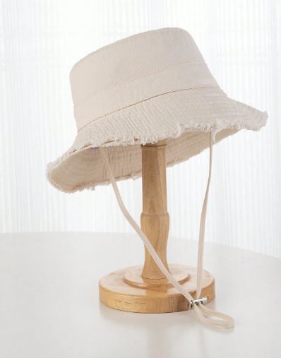 Chapeau seau  – Avec cordon de serrage décoratif