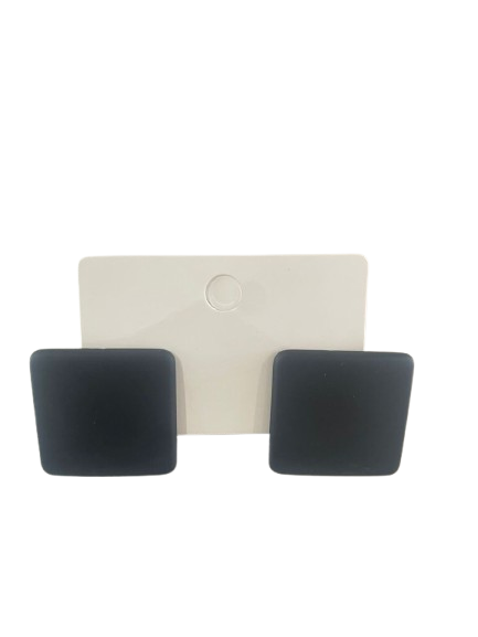 Paire de boucle d'oreille carrée noire