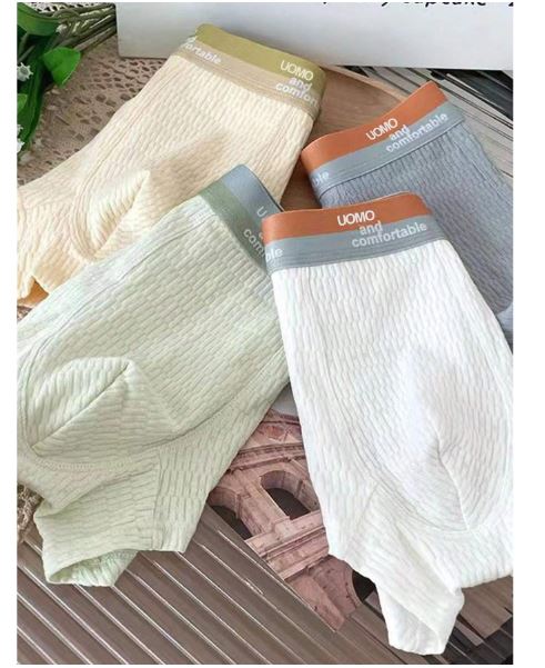 Set de 4 Boxers Homme – Styles Aléatoires, Élégance au Quotidien (Taille M)