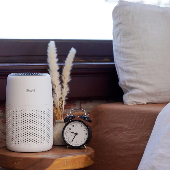 Purificateurs d'air LEVOIT pour chambre à coucher, nettoyeur de filtre 3 en 1 avec éponge parfumée pour un meilleur sommeil, filtre la fumée, les allergies, les squames d'animaux, les odeurs, la poussière, le bureau, portable, Core Mini-P, blanc