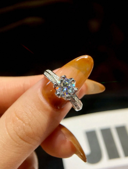 Bague solitaire argent avec diamant Dialy Dakar