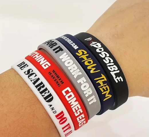 Ensemble de bracelet plastique pour sportif