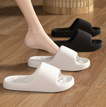 EVA sandales de couleur unie,  légères à semelle souple à motif matelassé pointure 40-41 NOIR