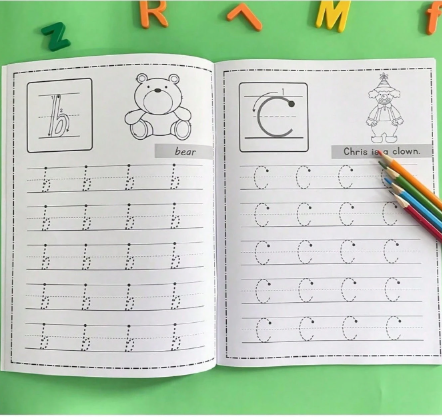 Livre d'exercices pour l'apprentissage de l'écriture et des lettres,