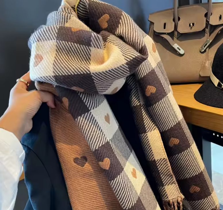 Écharpe en cachemire à carreaux rétro japonais, écharpe d'hiver douce et chaude, version coréenne de l'écharpe double face polyvalente.