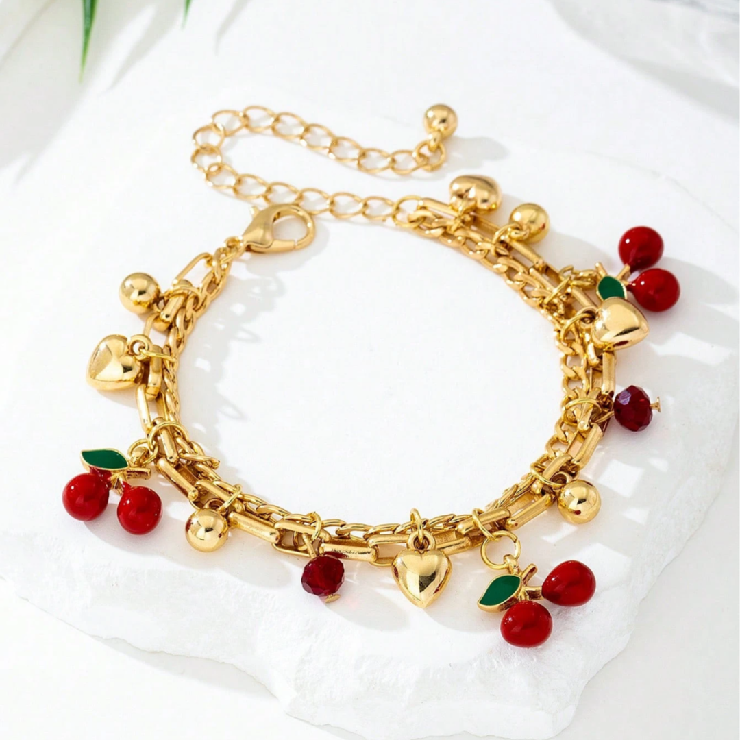 Bracelet Asymétrique en Coquillage avec Breloques Cerise Rouge & Pomme – Bracelet/Chevillère Multi-Style