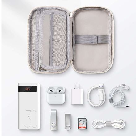 Trousse de voyage pratique pour articles de toilette et maquillage, idéale pour les séjours
